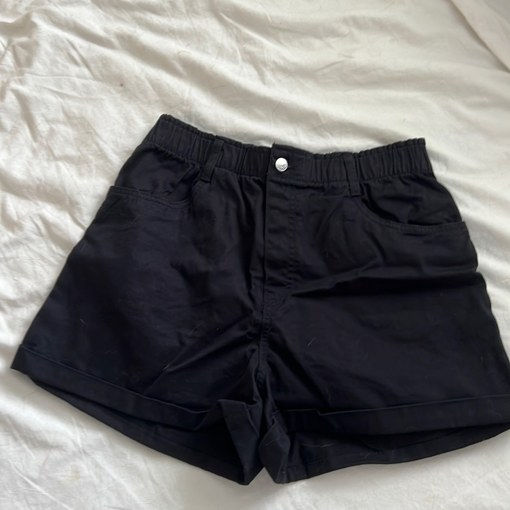 Black H&M shorts